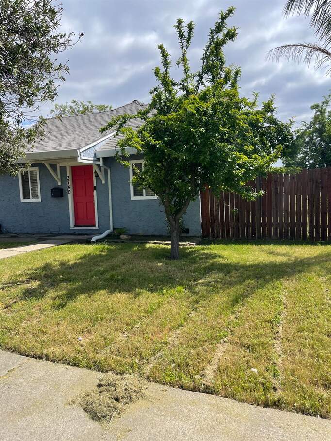 3740 26th Avenue, Sacramento, CA 95820