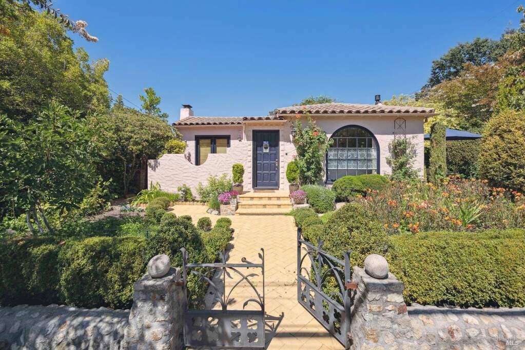 1415 Spencer Avenue, Santa Rosa, CA 95404