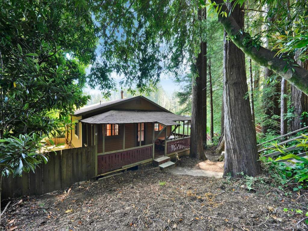 18300 Neeley Road, Guerneville, CA 95446