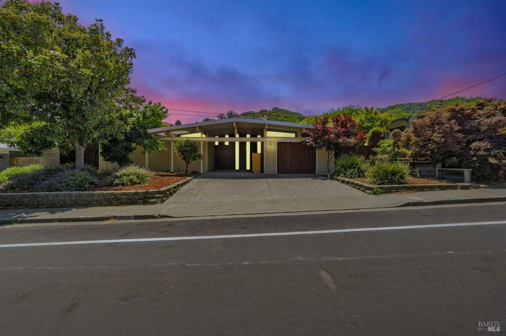 915 Del Ganado Road, San Rafael, CA 94030
