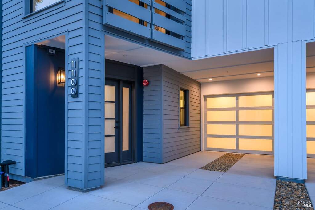 1100 Foster Road, Napa, CA 94558