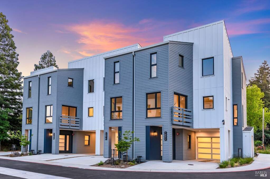 1100 Foster Road, Napa, CA 94558