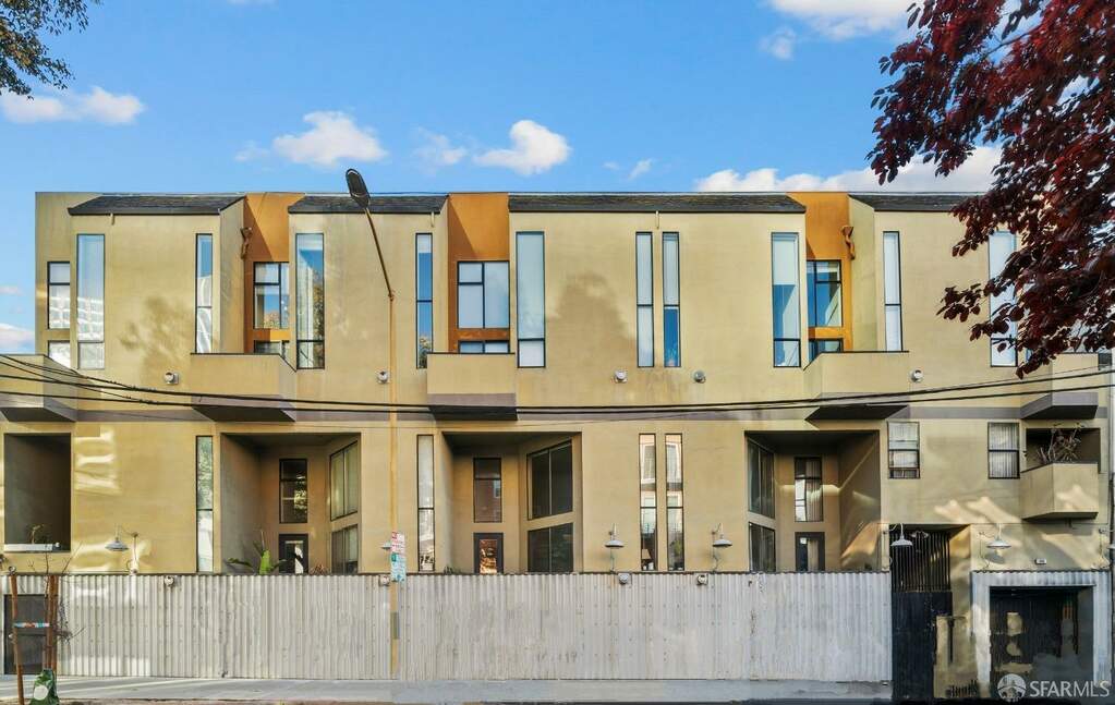 469 Clementina Street #19