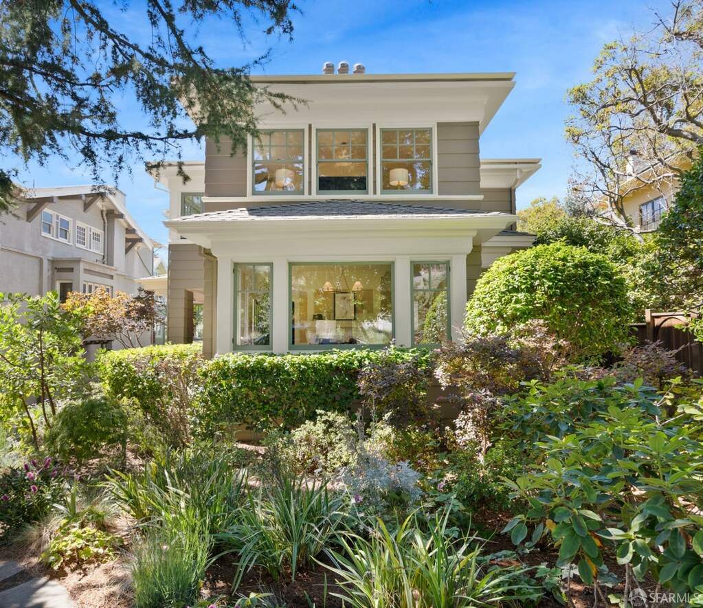 2728 Claremont Boulevard, Berkeley, CA 94705