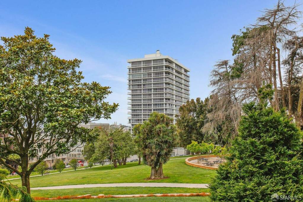2200 Sacramento Street #208, San Francisco, CA 94115