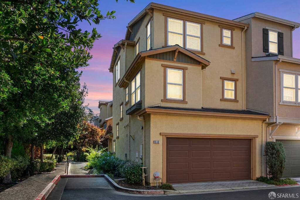 1048 Old Oak Lane, Hayward, CA 94541