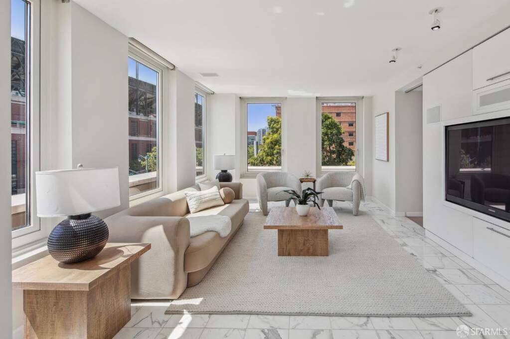 88 King Street #303, San Francisco, CA 94107