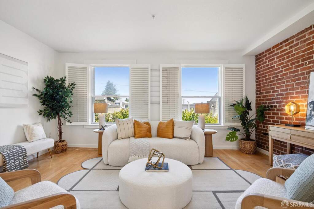 323 29th Street #C301