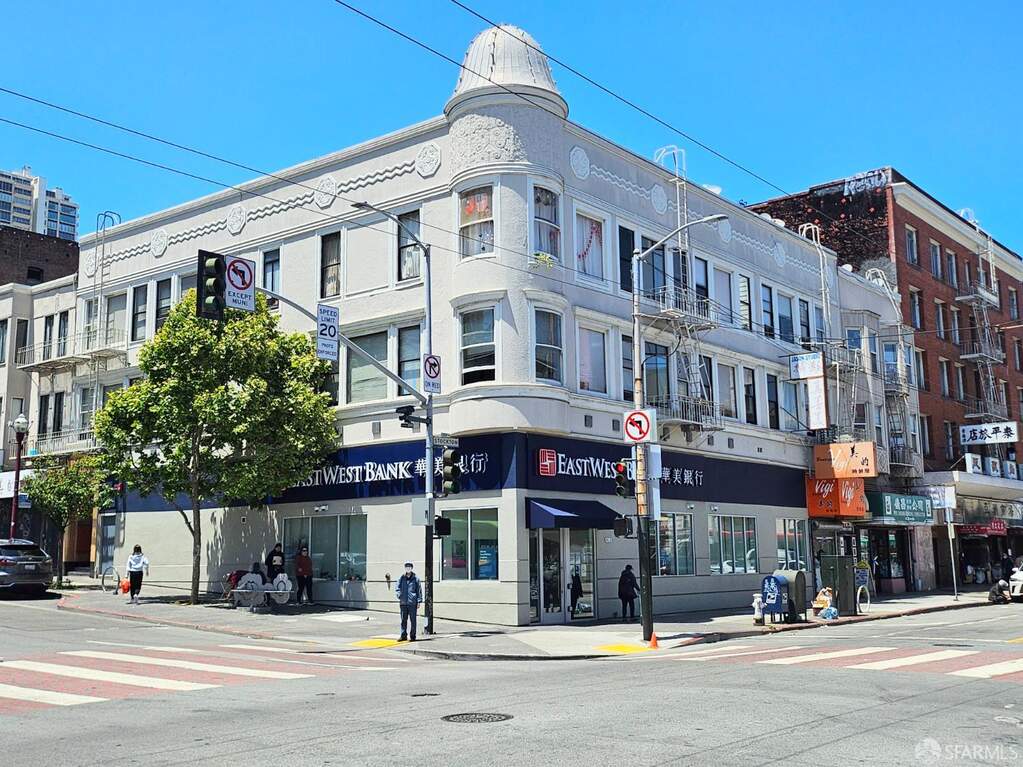 700 Broadway, San Francisco, CA 94133