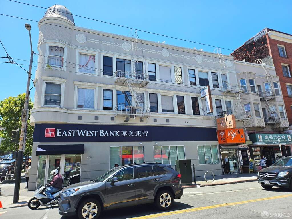 700 Broadway, San Francisco, CA 94133