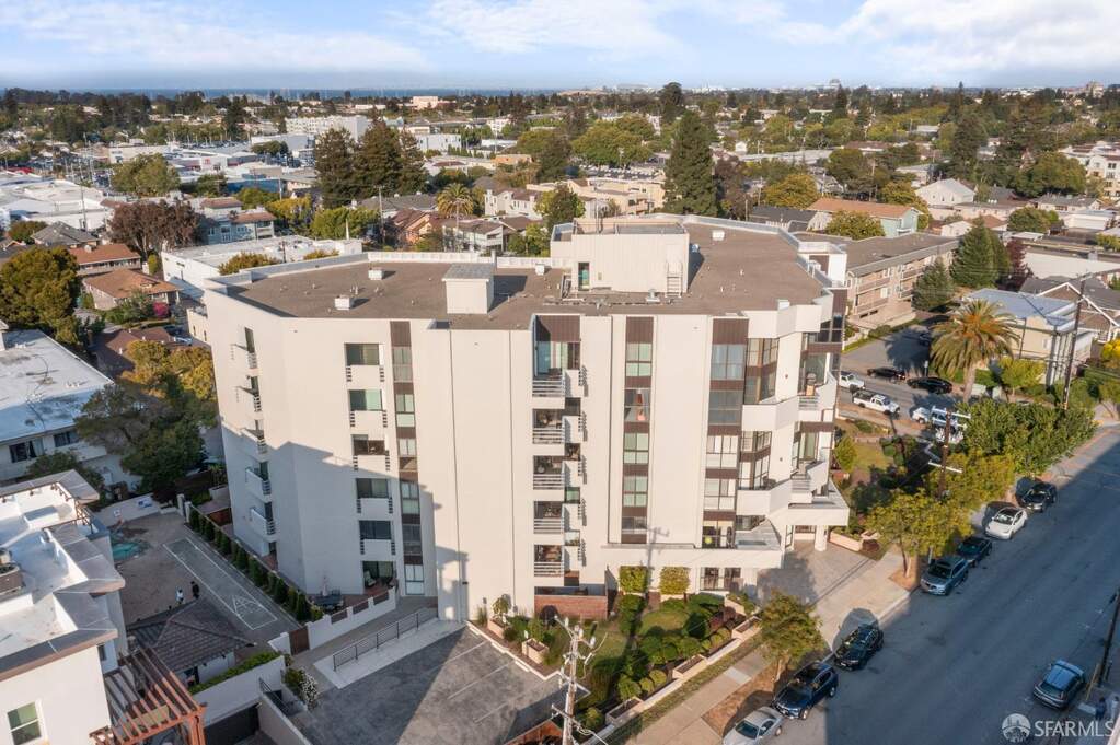 110 Park Road #101, Burlingame, CA 94010