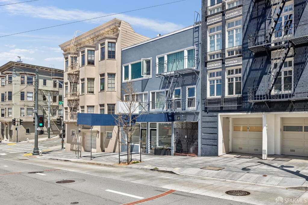 2450-2456 Van Ness Avenue, San Francisco, CA 94109