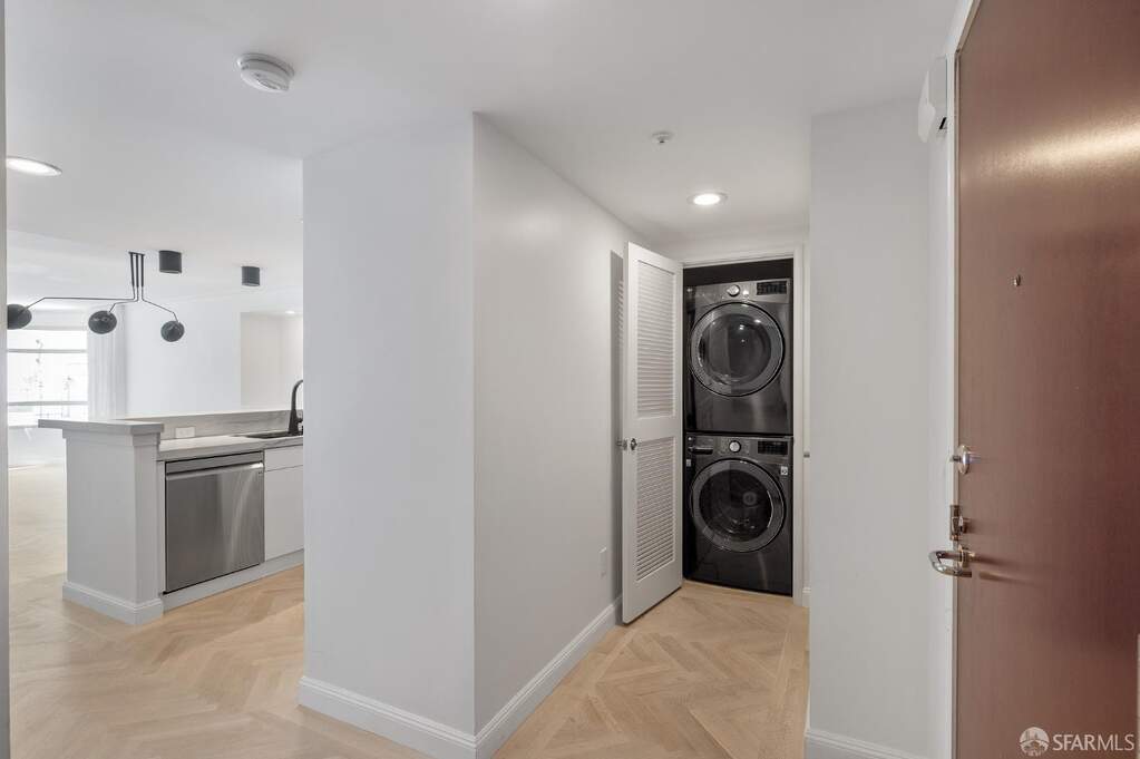 403 Main Street #717, San Francisco, CA 94105