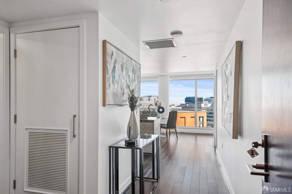 718 Long Bridge Street #1002, San Francisco, CA 94158