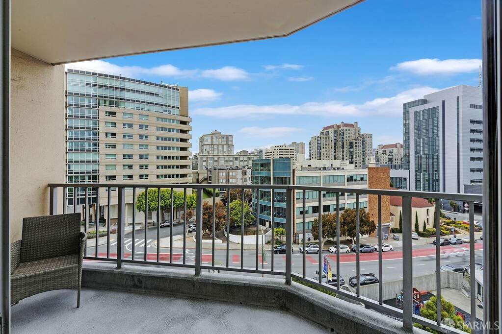 1200 Gough Street #4B, San Francisco, CA 94109
