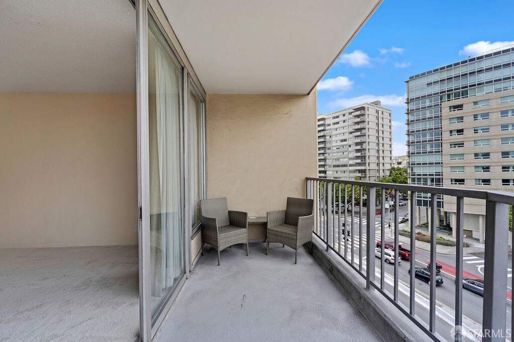 1200 Gough Street #4B, San Francisco, CA 94109