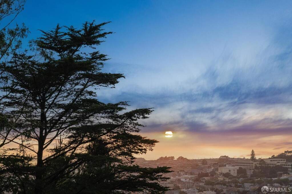 161 Dalewood Way, San Francisco, CA 94127