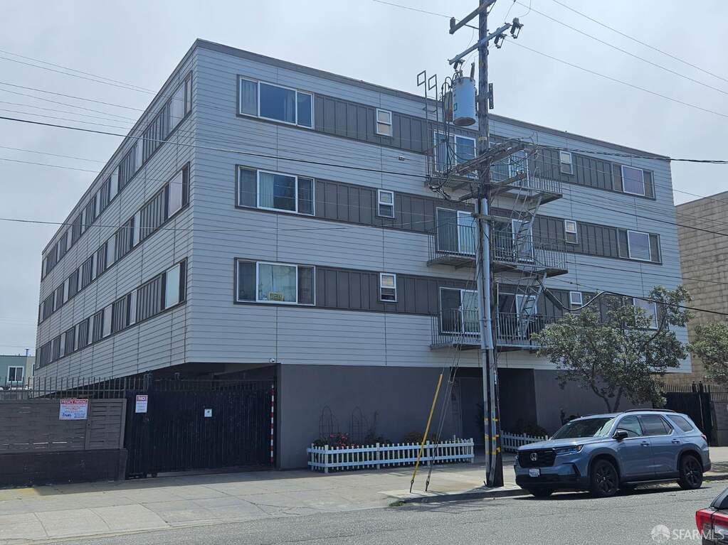 1220 La Playa Street #208, San Francisco, CA 94122