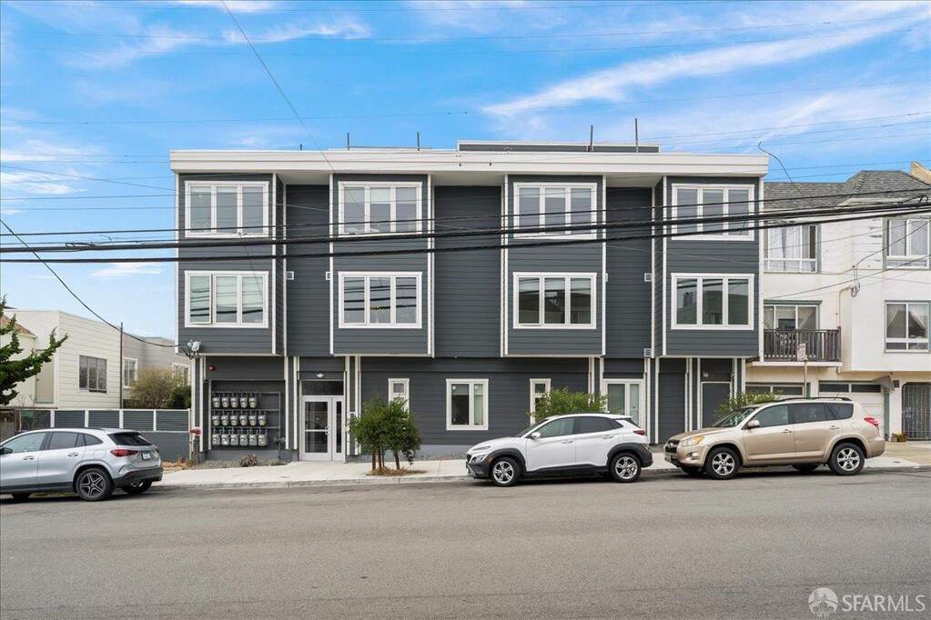 4326 Irving Street, San Francisco, CA 94122