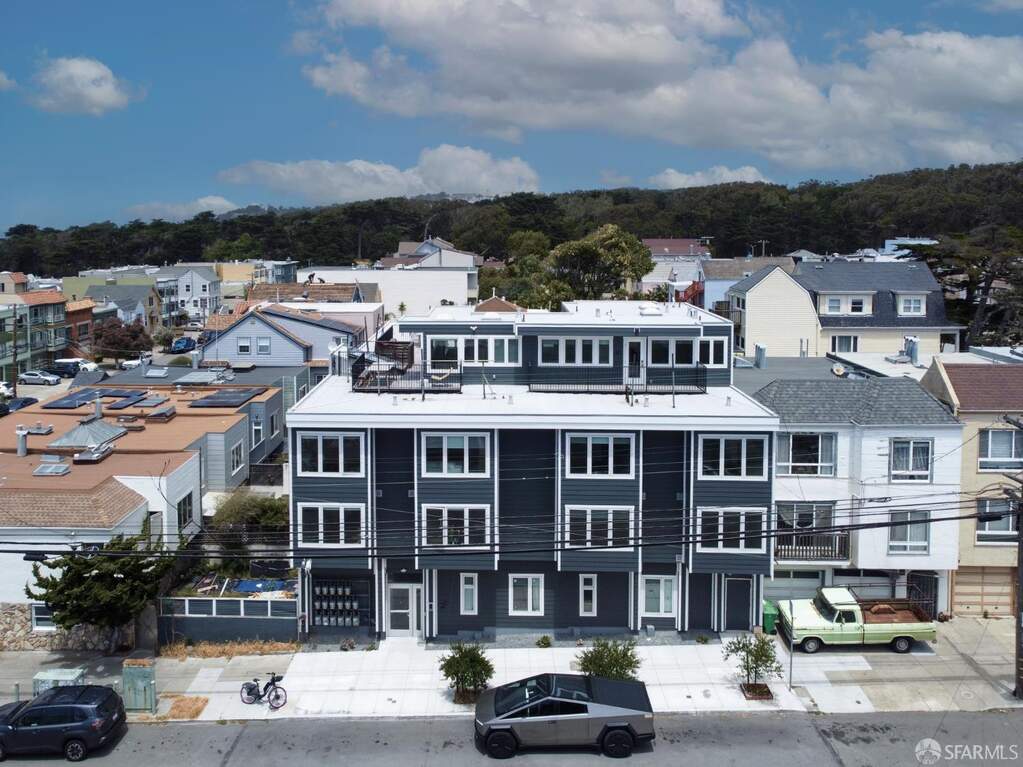 4326 Irving Street, San Francisco, CA 94122
