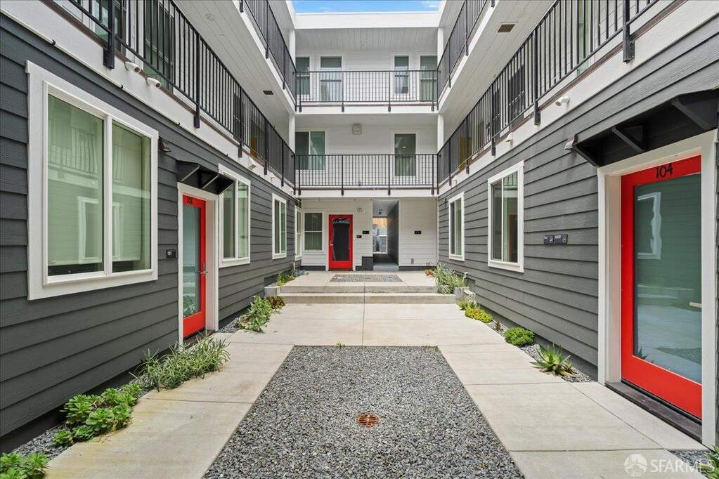 4326 Irving Street, San Francisco, CA 94122