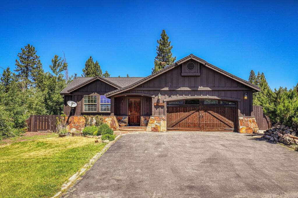 11214 Dorchester Drive, Truckee, CA 96161
