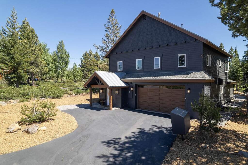 14942 Skislope Way, Truckee, CA 96161