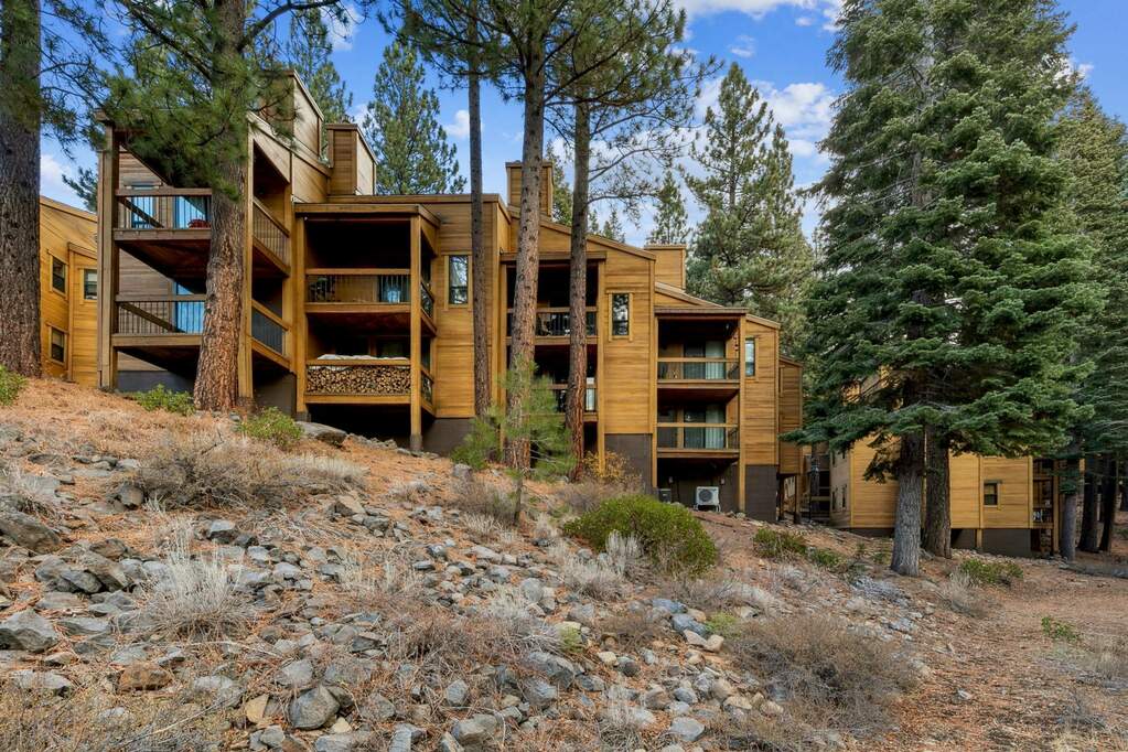 5063 Gold Bend, Truckee, CA 96161