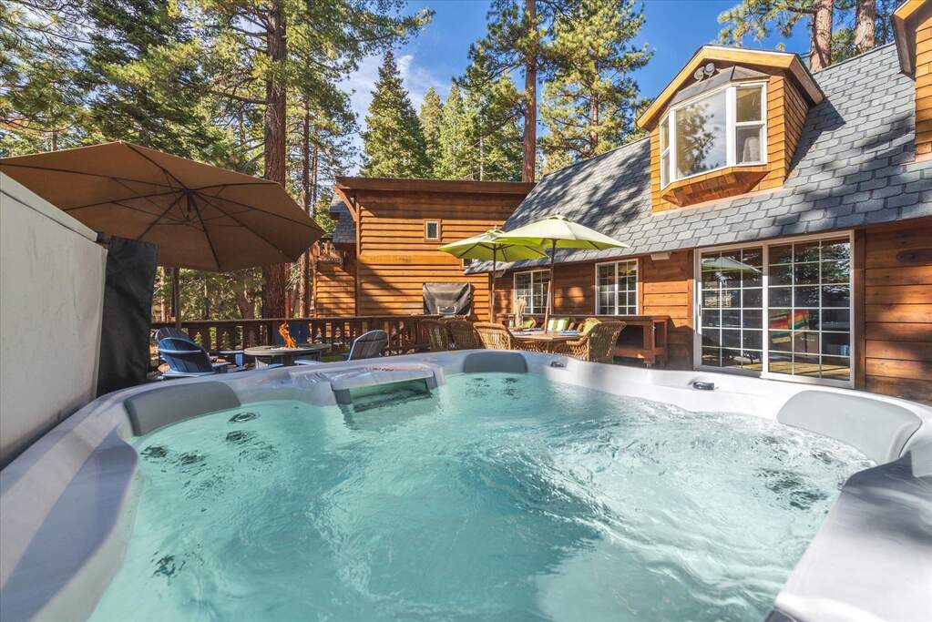 555 Tunnington Drive, Carnelian Bay, CA 96140