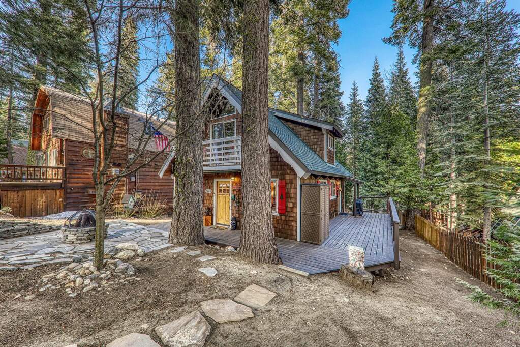 7209 10th Avenue, Tahoma, CA 96142