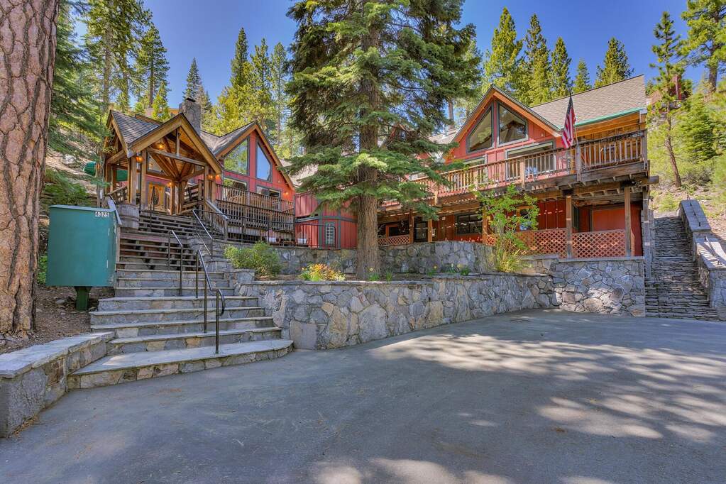 4325 Jeffrey Way, Carnelian Bay, CA 96140