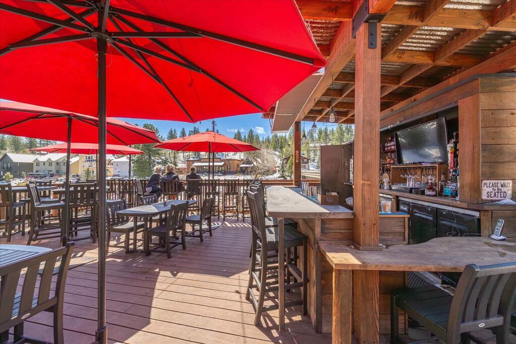 10009 E E River Street, Truckee, CA 96161