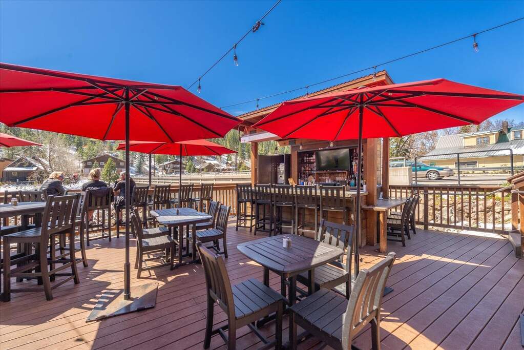 10009 E E River Street, Truckee, CA 96161