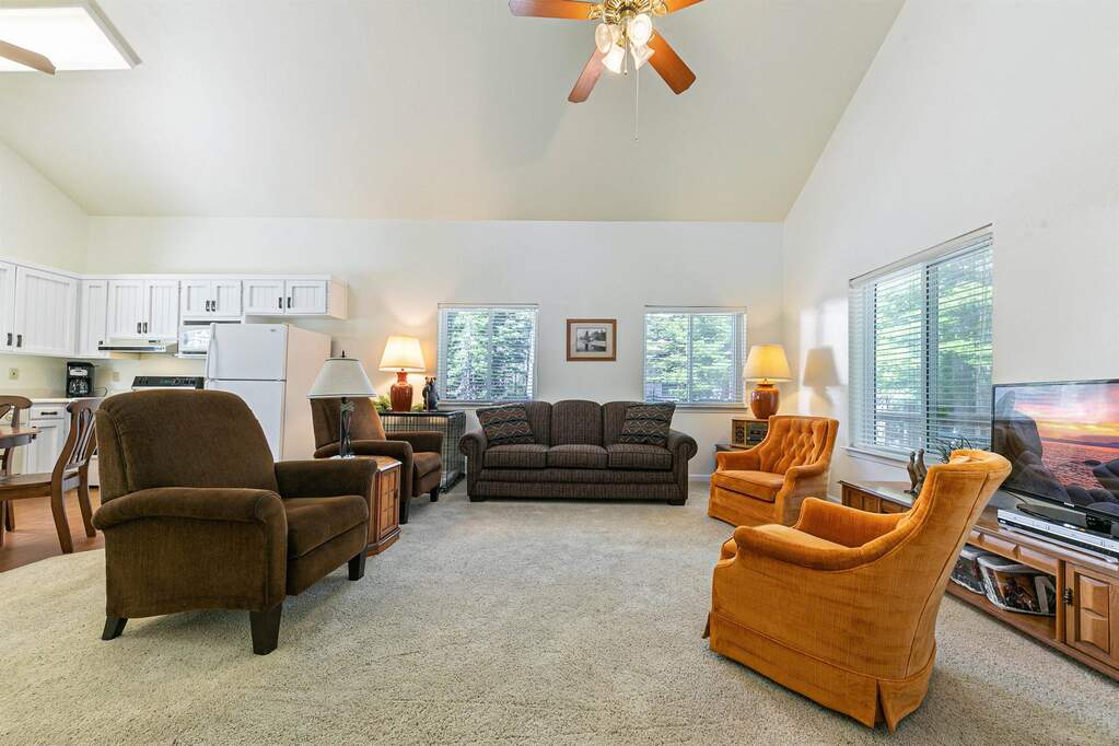 7148 9th Avenue, Tahoma, CA 96142