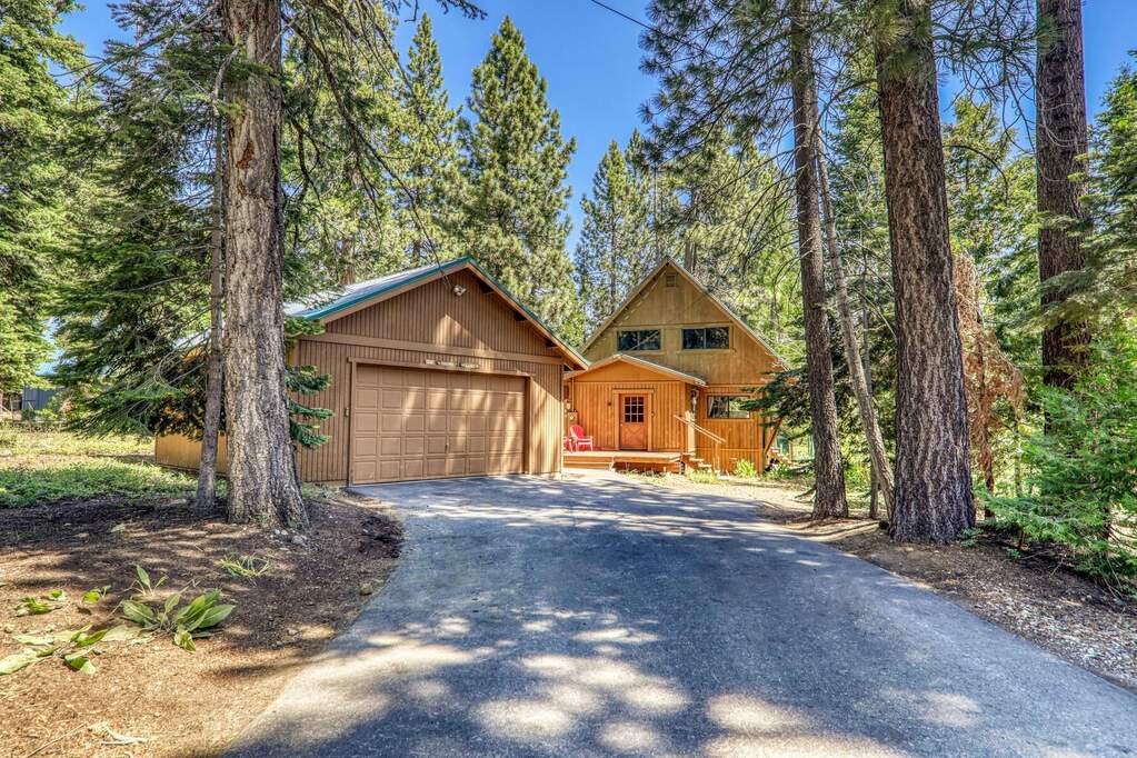 712 Chapel Lane, Tahoe City, CA 96145