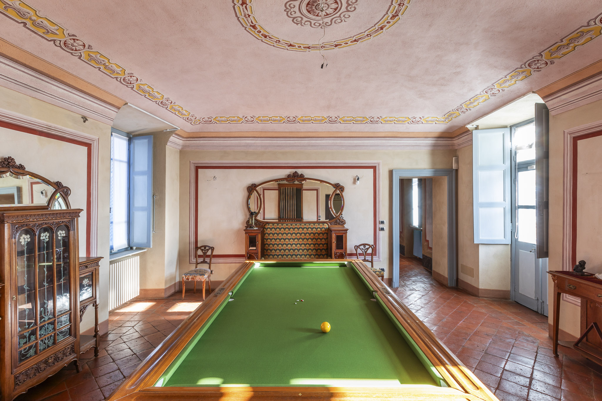 9 Bedroom Villa/Townhouse's Image 11
