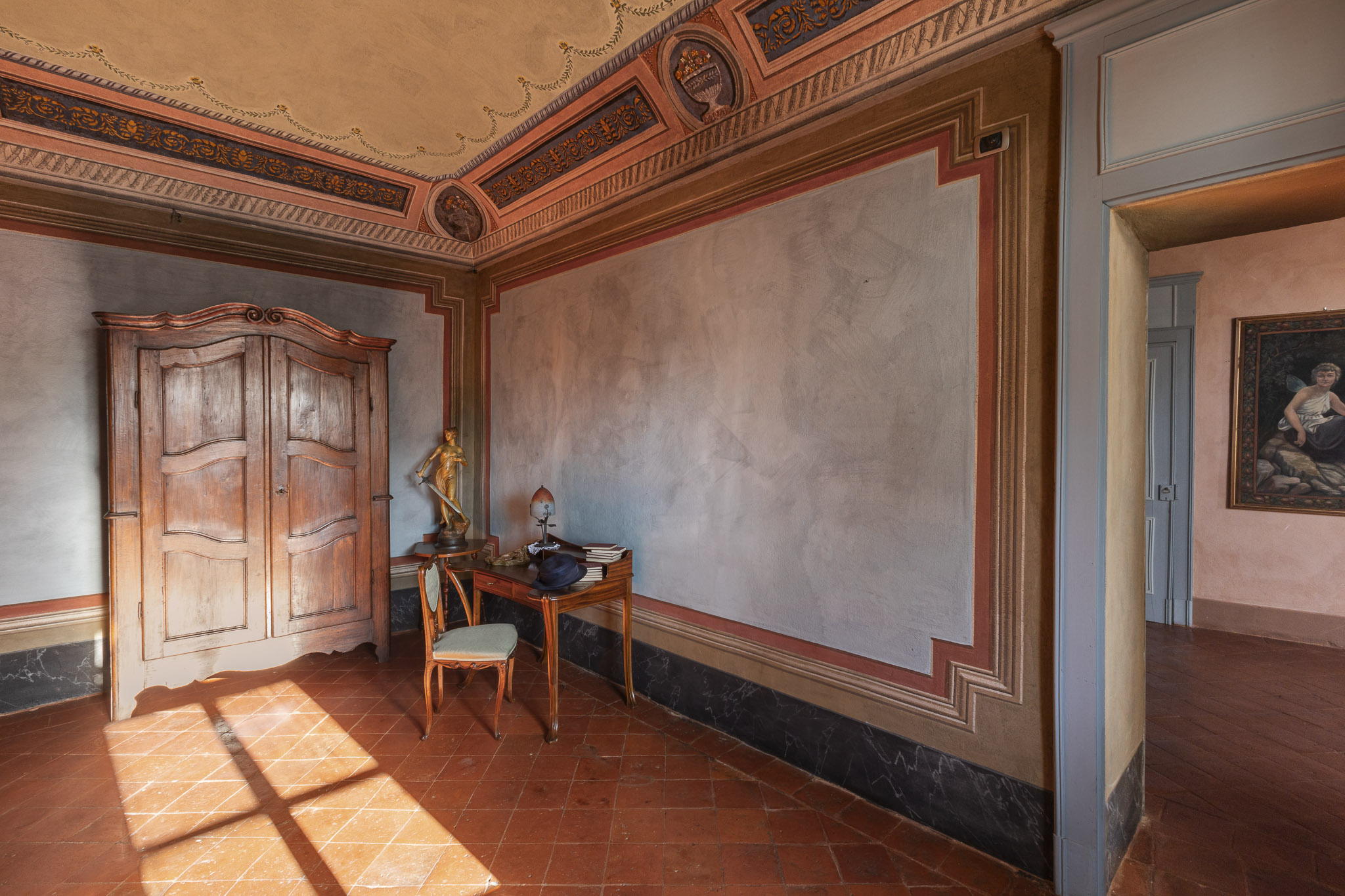 9 Bedroom Villa/Townhouse's Image 14