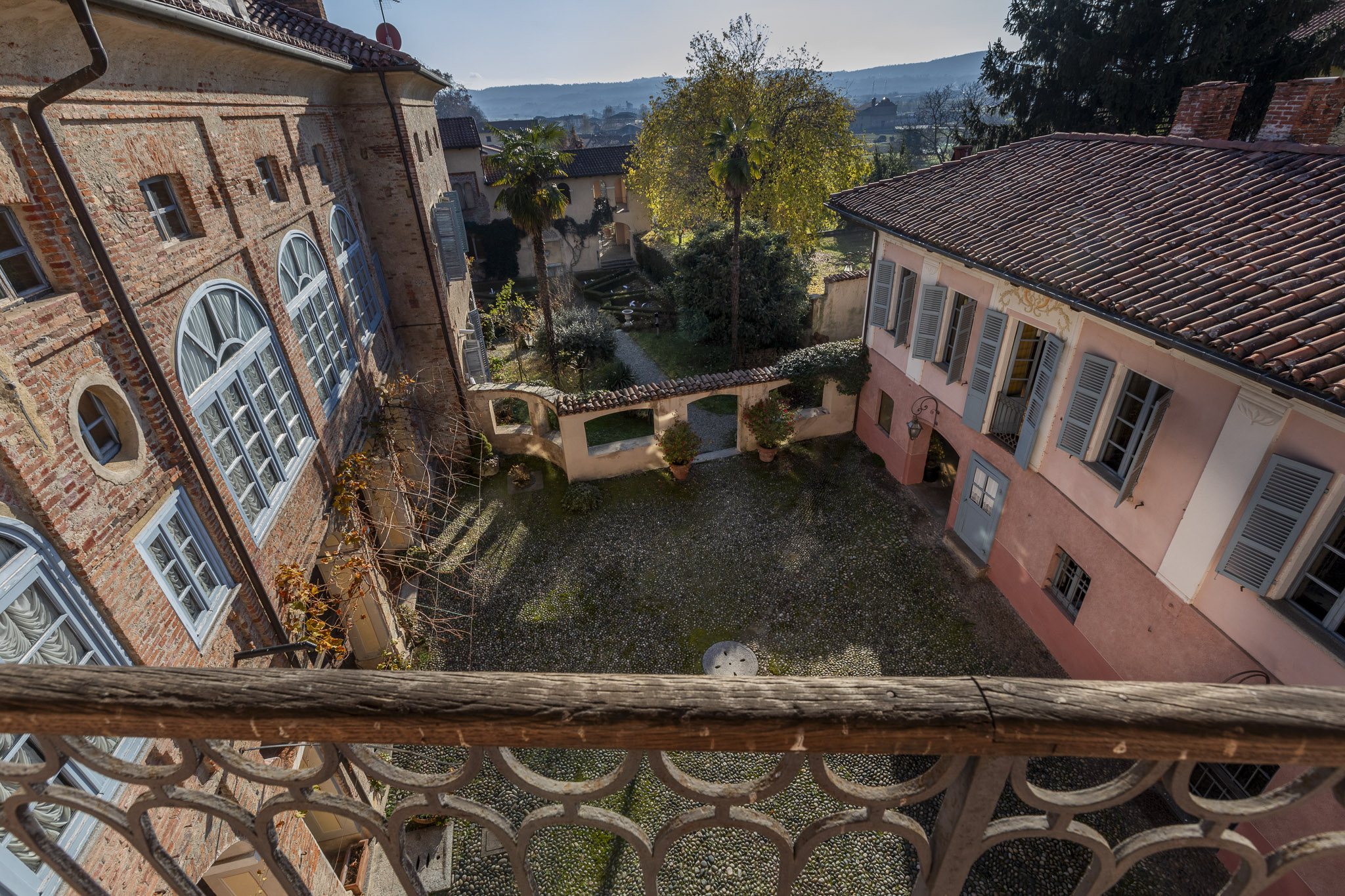 9 Bedroom Villa/Townhouse's Image 28