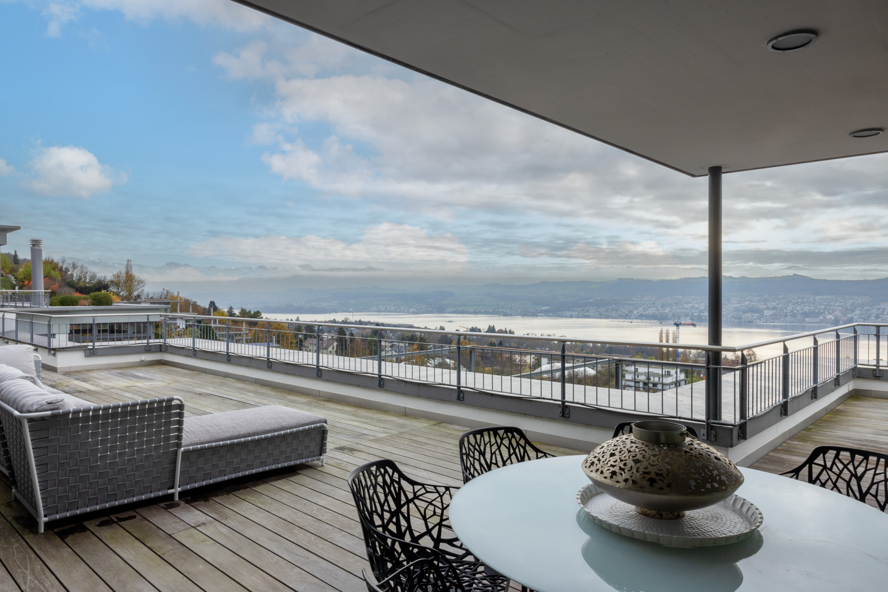 5½-Room House with Panoramic Terrace