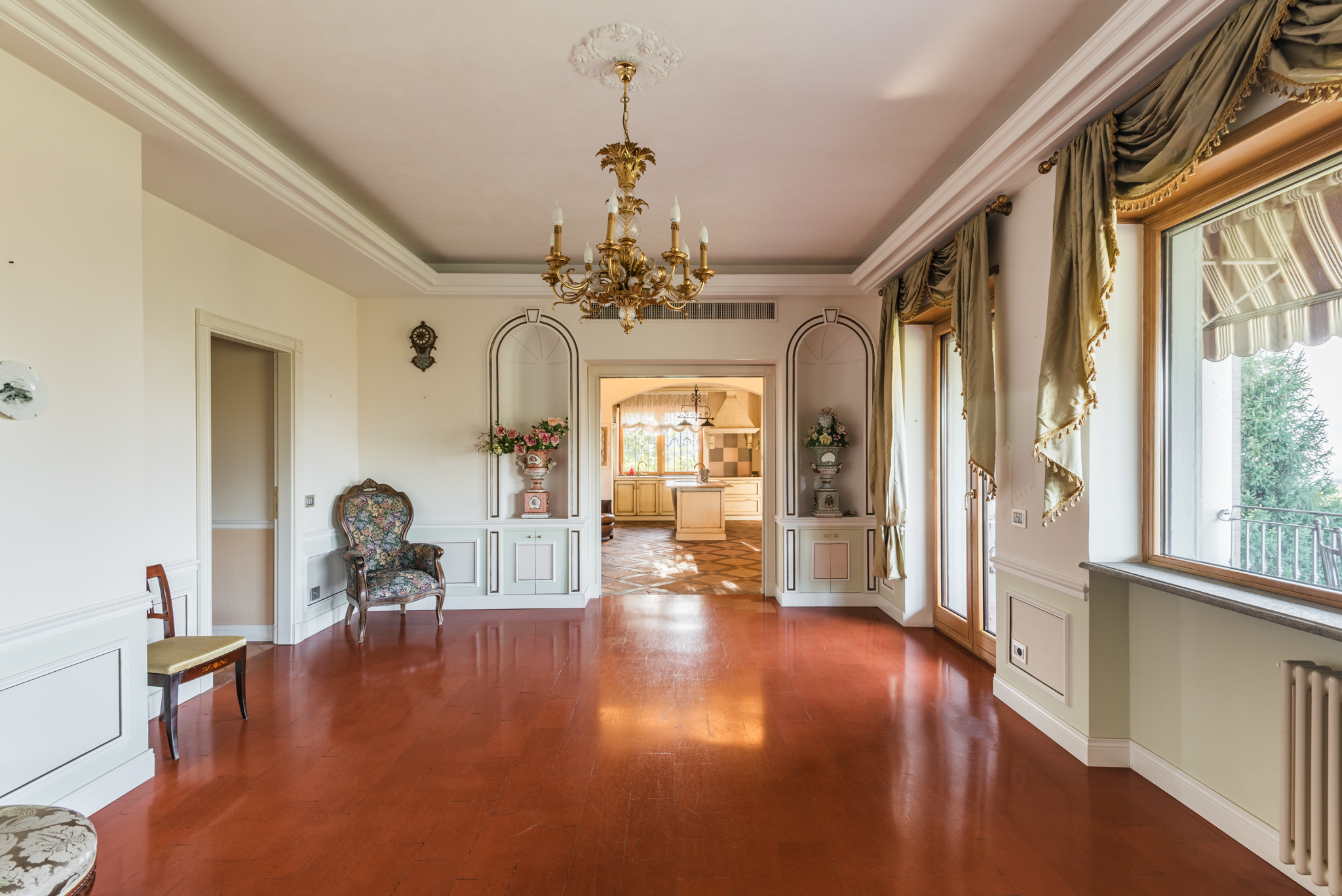 7 Bedroom Villa/Townhouse's Image 4