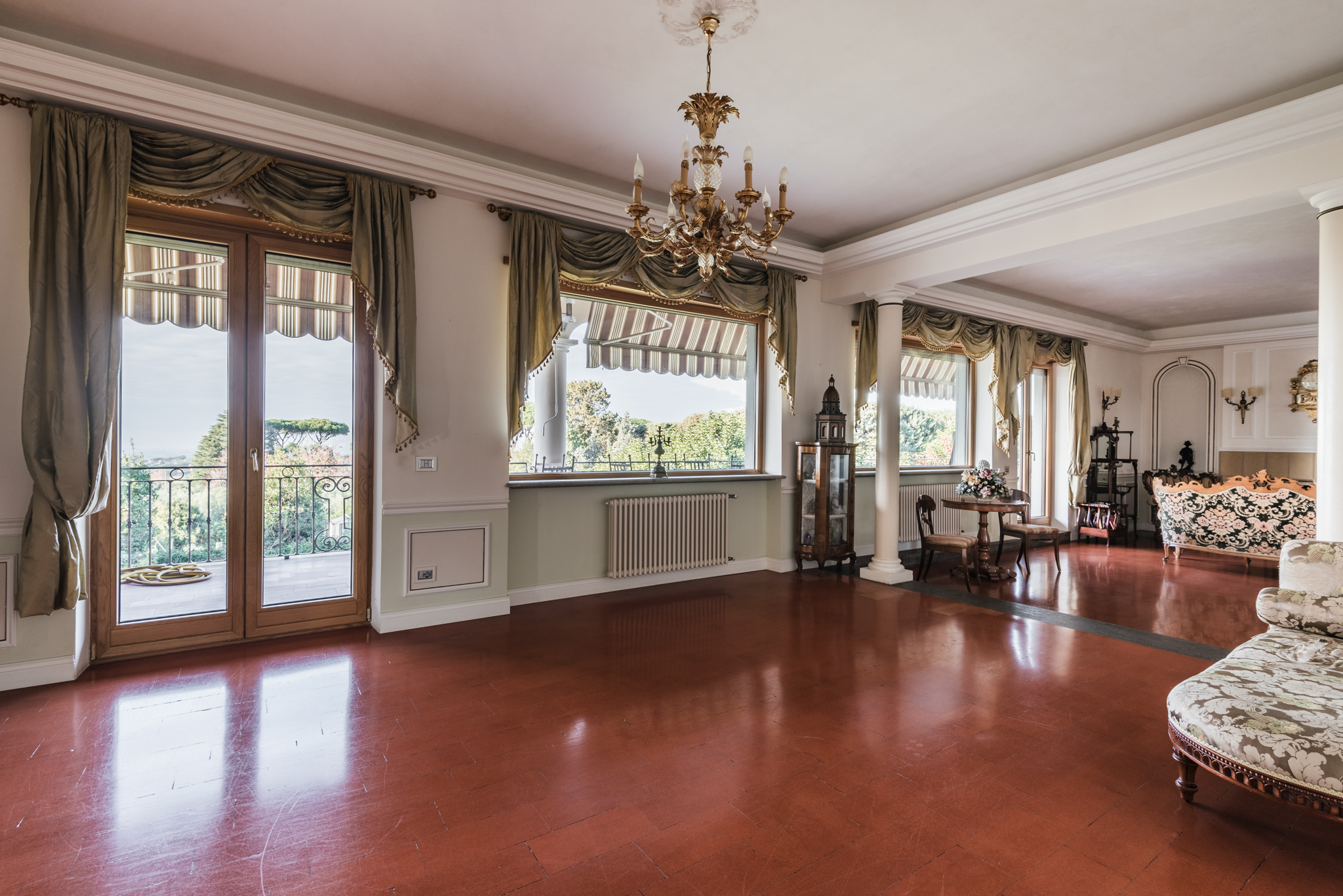 7 Bedroom Villa/Townhouse's Image 5
