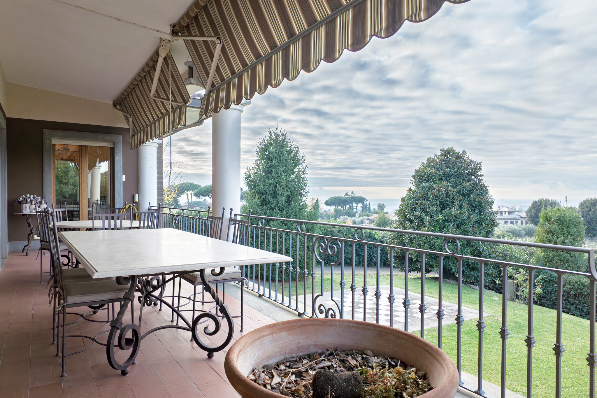 7 Bedroom Villa/Townhouse's Image 18