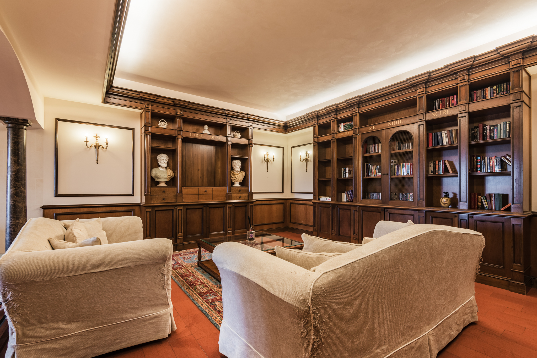 7 Bedroom Villa/Townhouse's Image 13