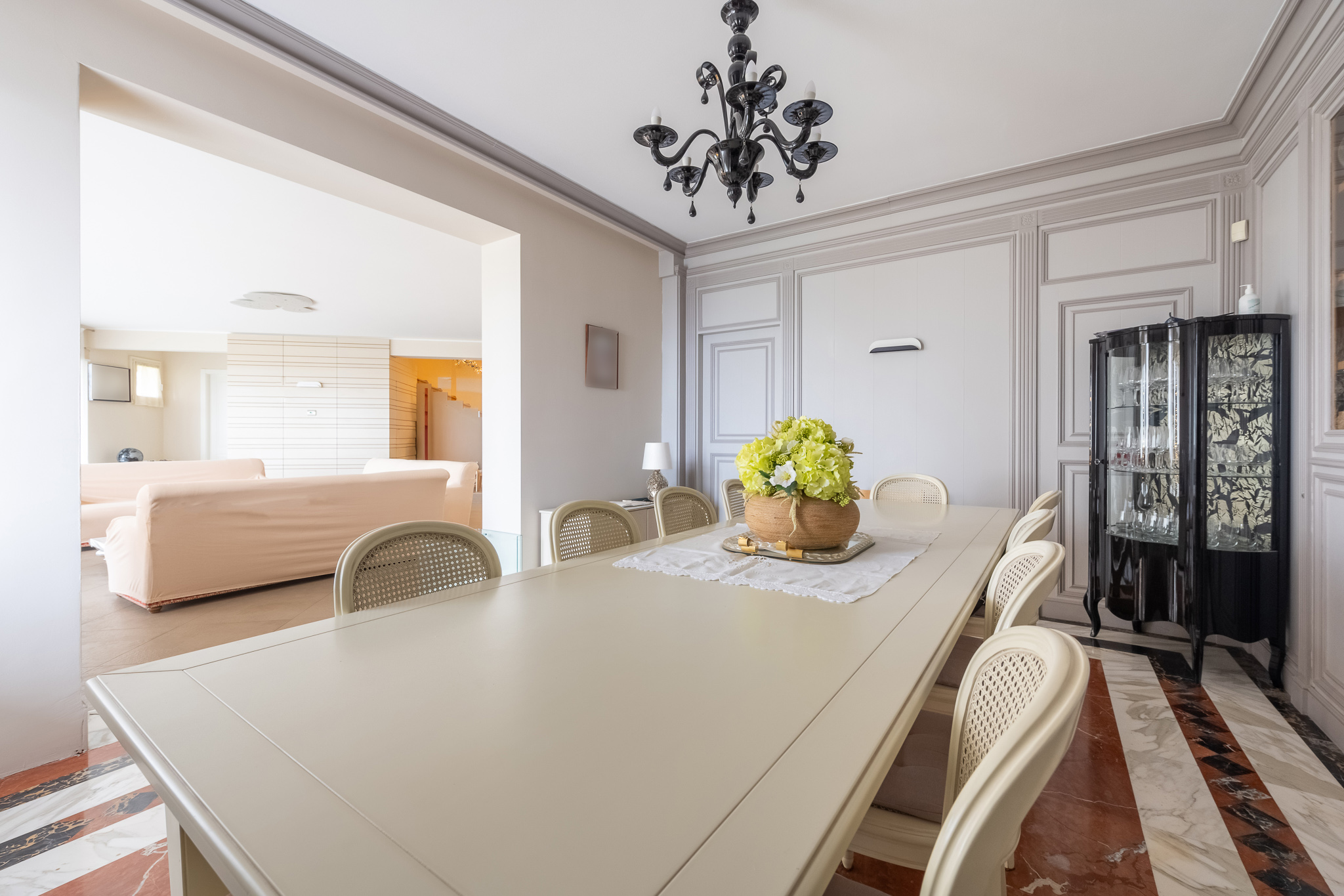 6 Bedroom Villa/Townhouse's Image 40