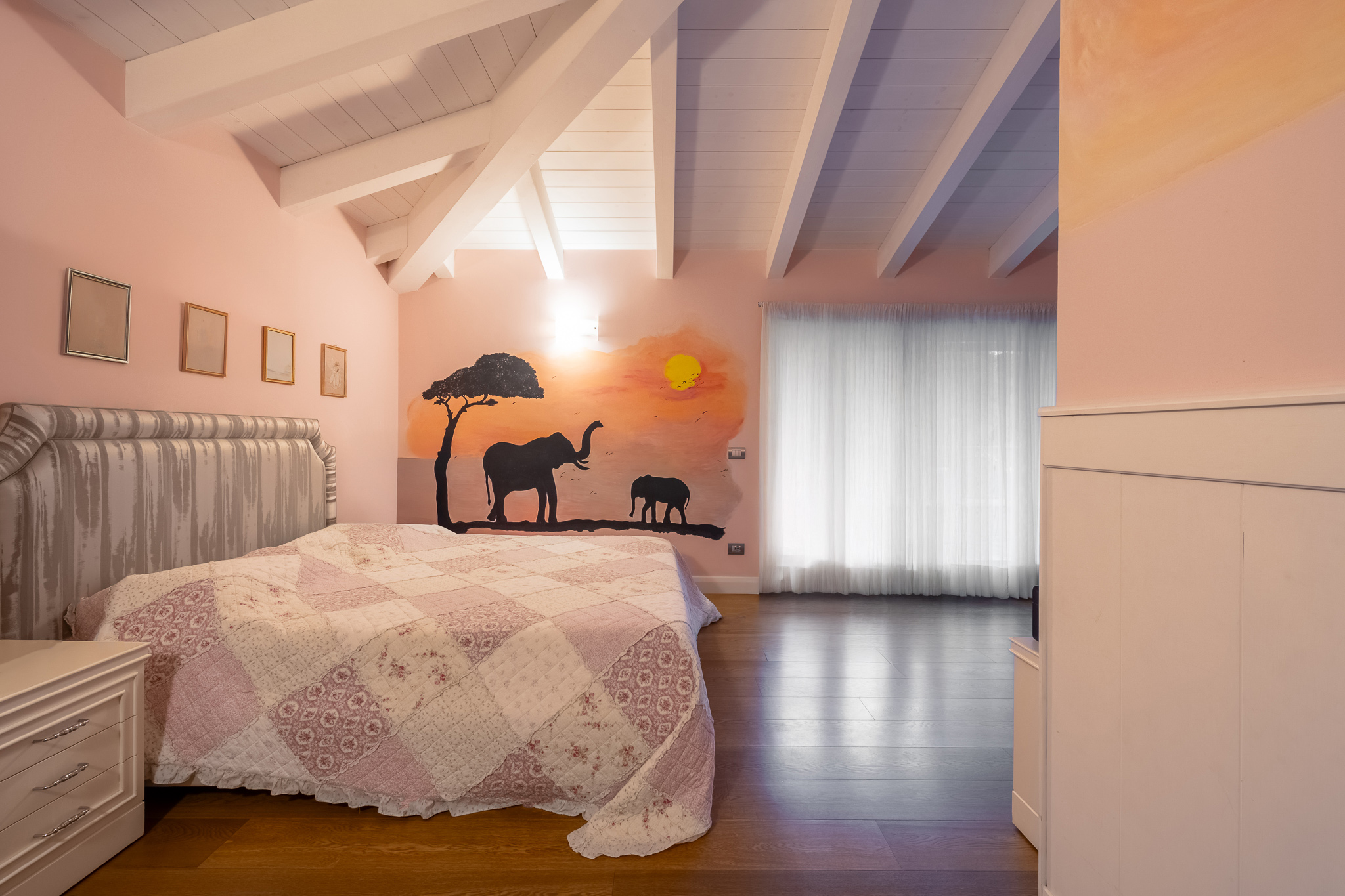 6 Bedroom Villa/Townhouse's Image 48