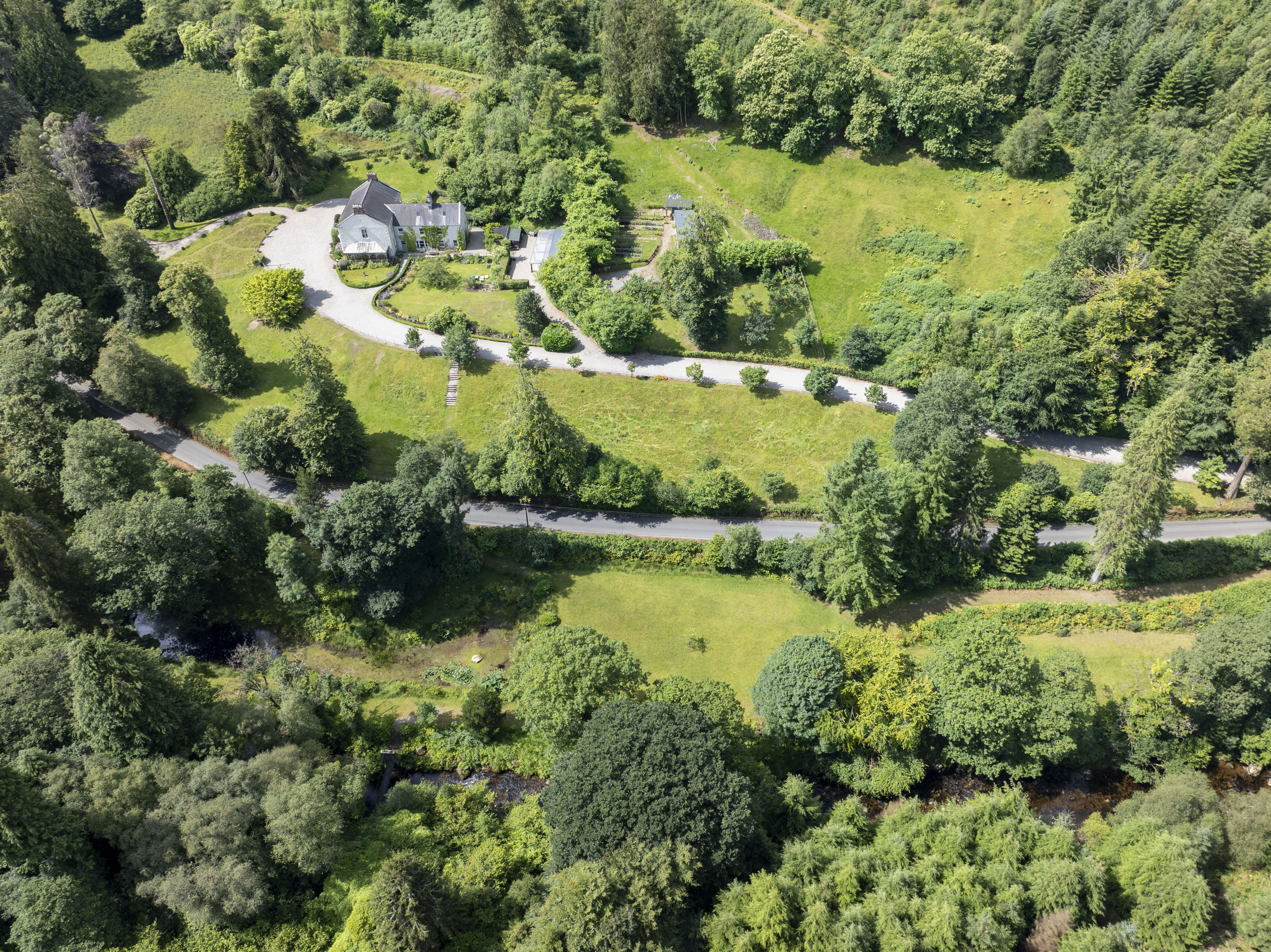 6 Bedroom Estate's Image 3