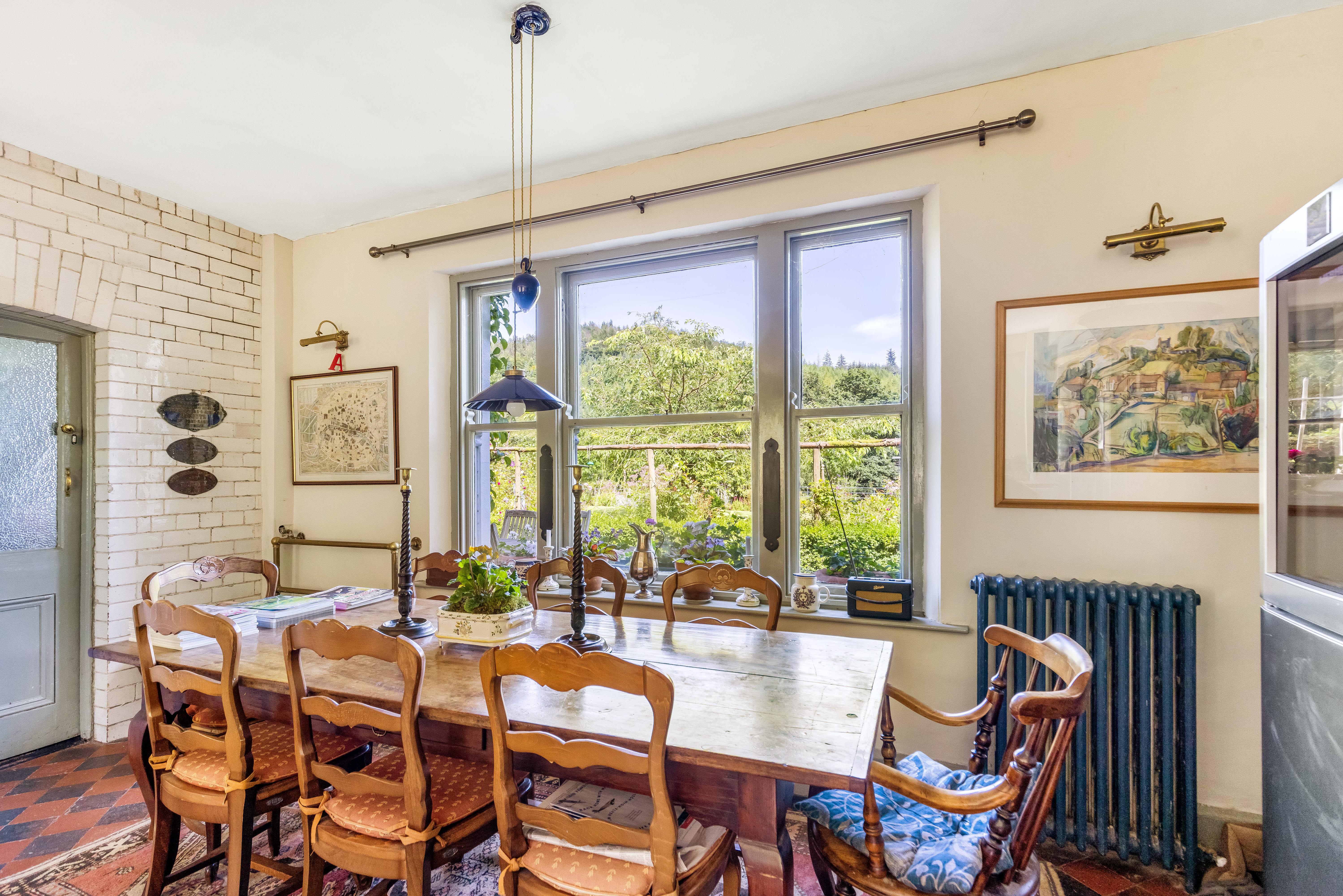 6 Bedroom Estate's Image 19