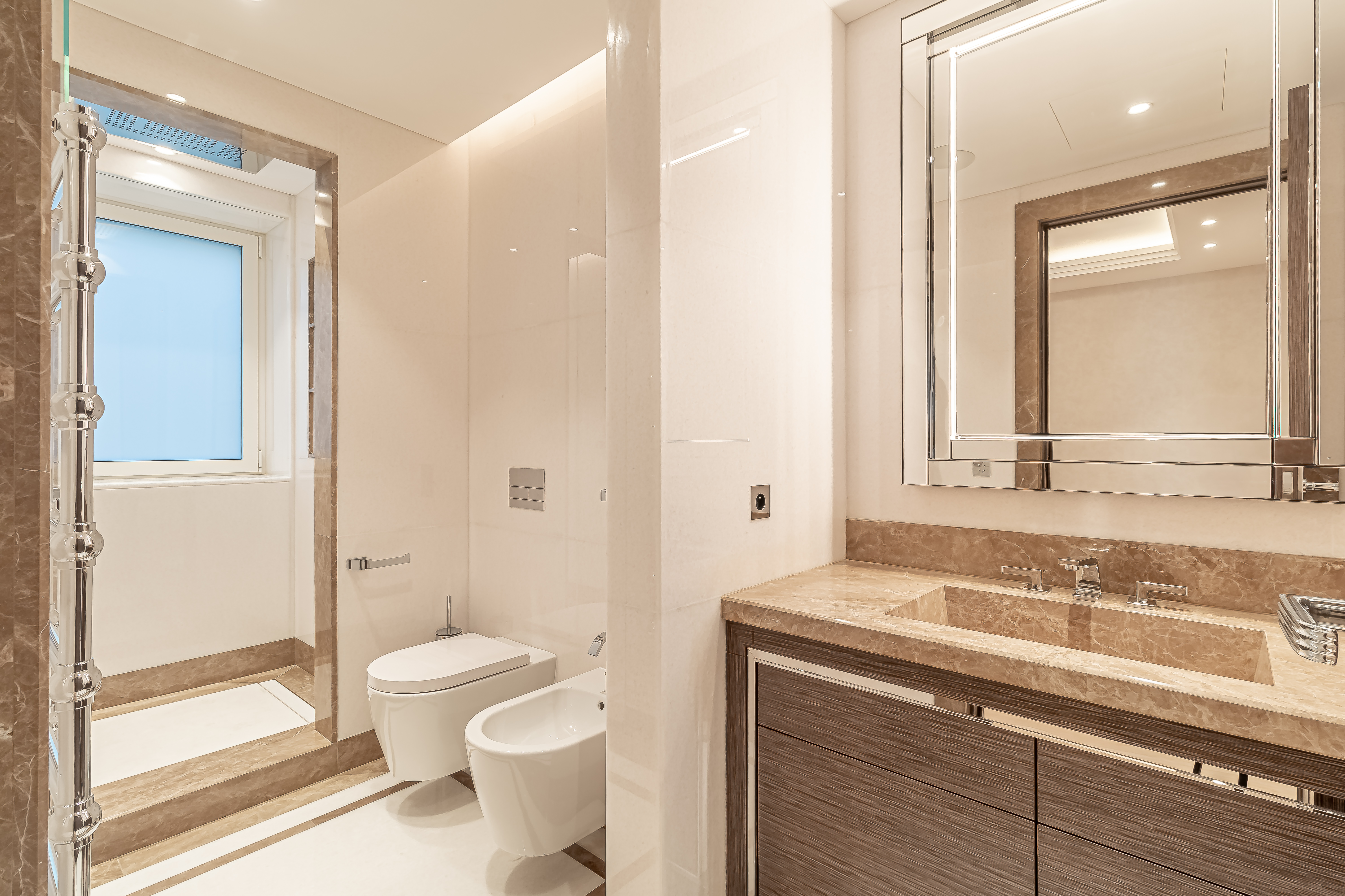 3 Bedroom Apartment/Flat's Image 7