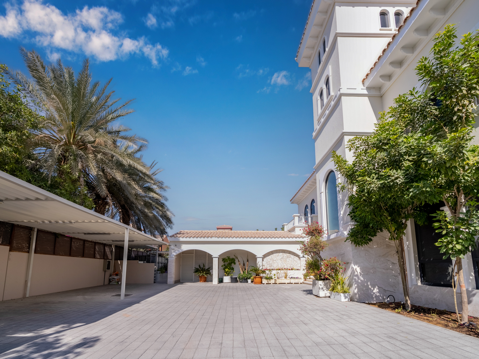5 Bedroom Villa/Townhouse's Image 23