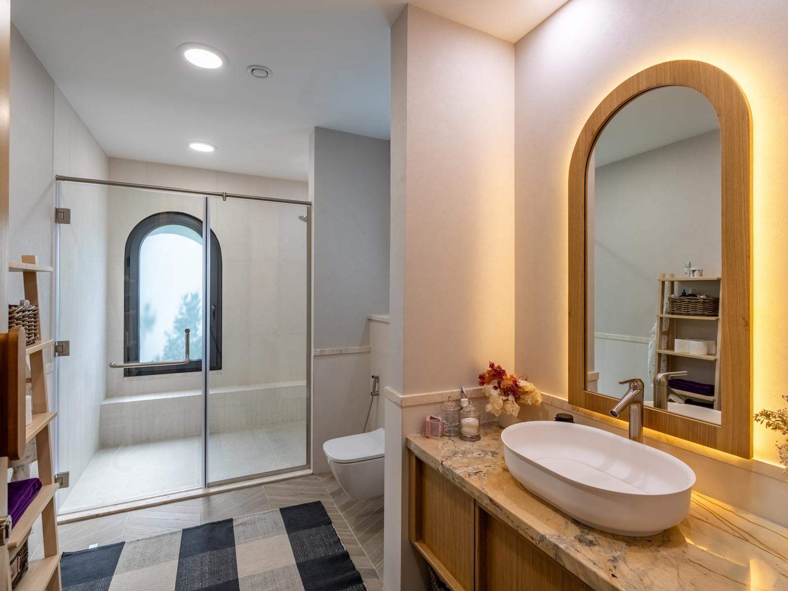 5 Bedroom Villa/Townhouse's Image 18